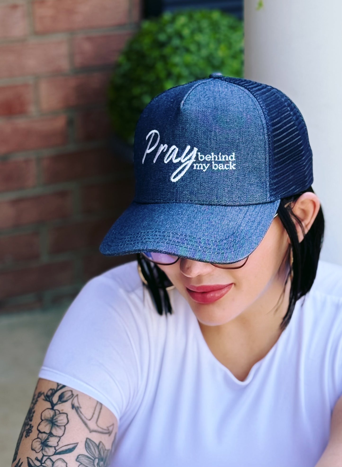 Pray behind my back Hat