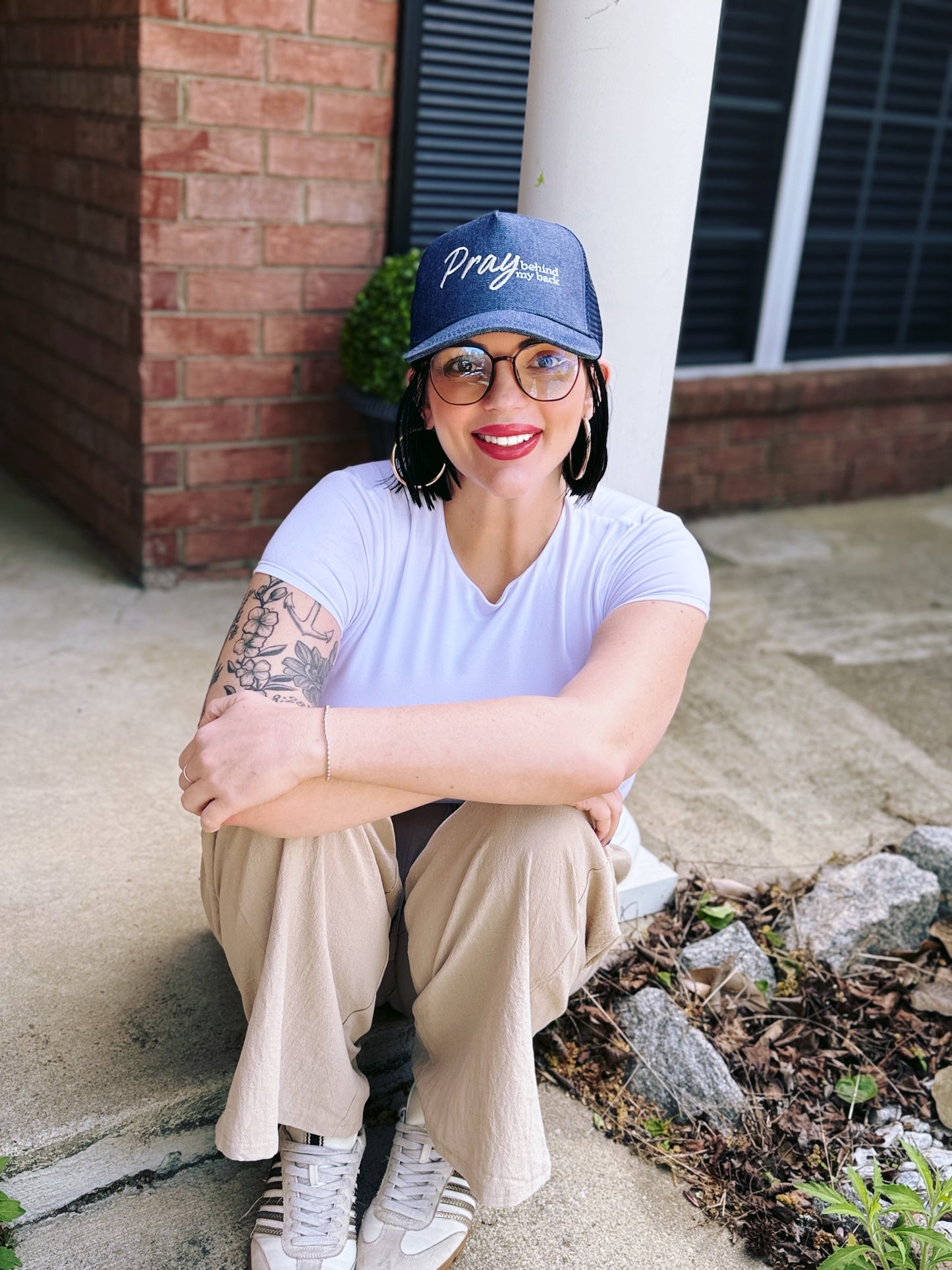 Pray behind my back Hat
